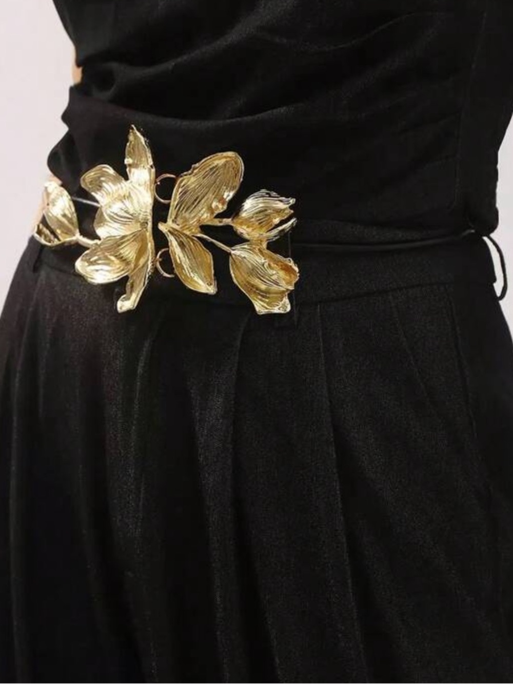 Luxury Gold Floral Buckle Slim Black Waist Belt